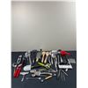 Image 1 : Assorted Kitchen Utensils