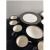 Image 5 : Mikasa "Gourmet Basics" Dish Set