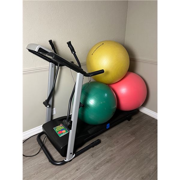 Weslo Crosswalk 5.2t Treadmill & Exercise Balls