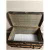 Image 4 : Vintage Steamer Trunks