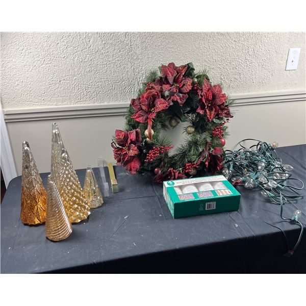 Christmas Wreath & Decor