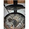 Image 3 : Cast Iron Fire Pit