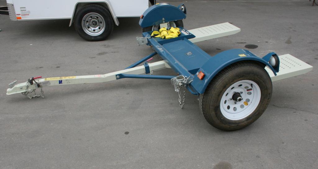 2 Wheel 3000 lbs. Tow Dolly