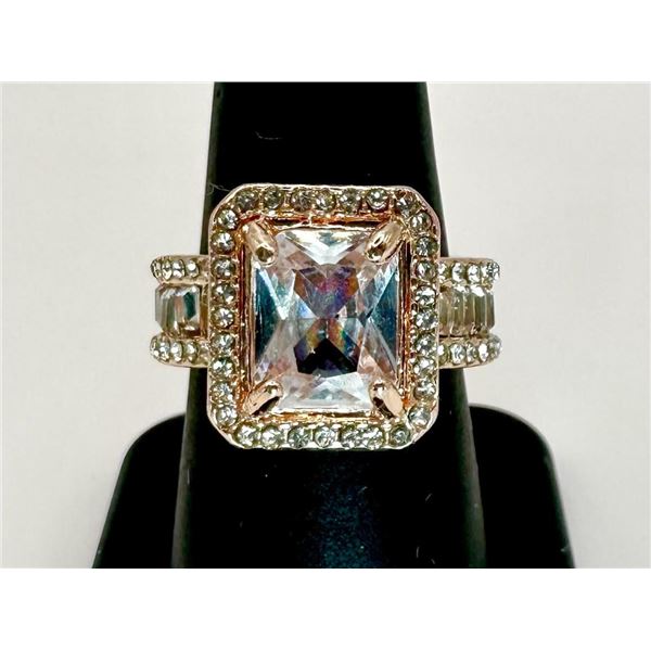 Sparkling 5 Ct Radiant Cut Lab Simulated Light Pink Diamond Ring