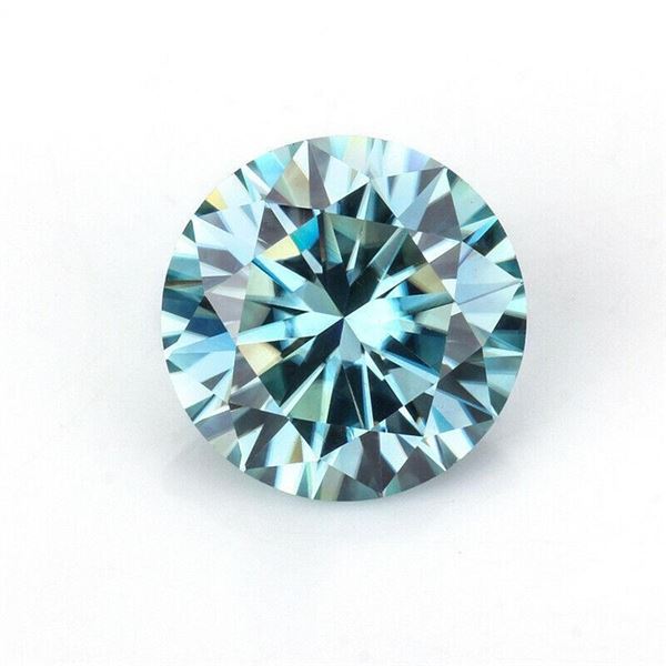 Sparkling 3.6 Ct. Mint Green VVS1 Fire Moissanite