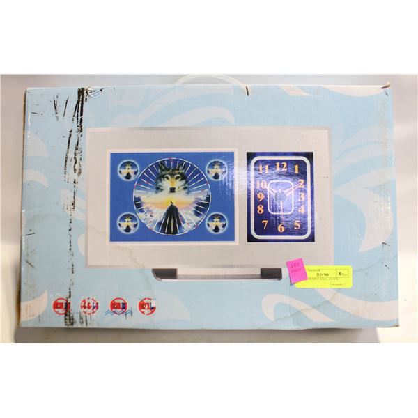 WOLF THEMED WALL CLOCK