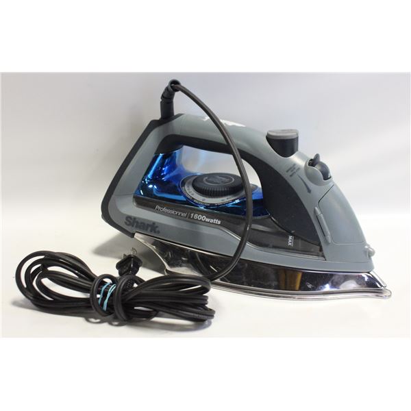 SHARK PRESIONNAL 1600 WATSS IRON BLUE