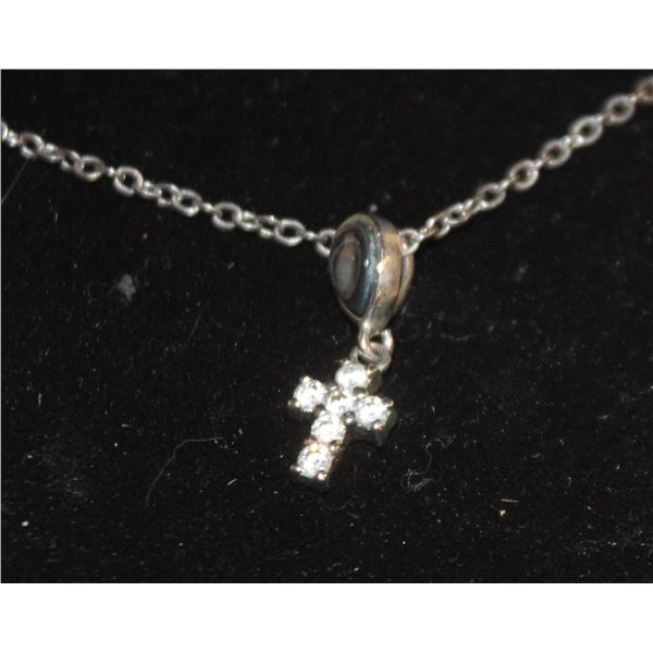 SILVER TONE NECKLACE WITH CROSS PENDANT