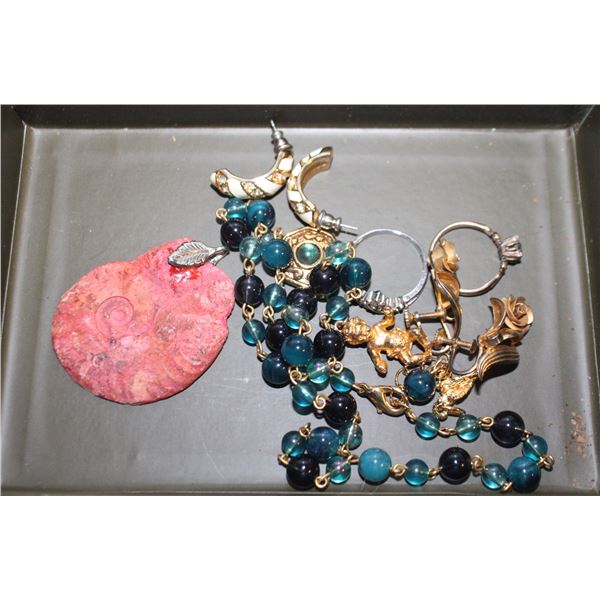 ASSTD JEWELRY RINGS,PENDANTS,NECKLACE & EARRINGS