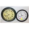 Image 1 : PAIR OF CLOCKS