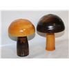 Image 1 : VINTAGE FOLK ART CARVED WOOD MUSHROOMS DECORATIVE