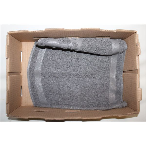 PET LITTER CAT MAT- NEW NO TAGS