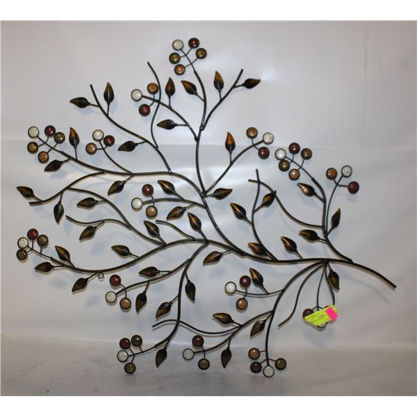 METAL WALL DECOR
