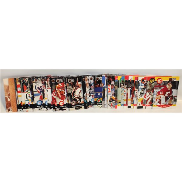 LOT OF 1990S ERA HOCKEY CARDS PROSET
