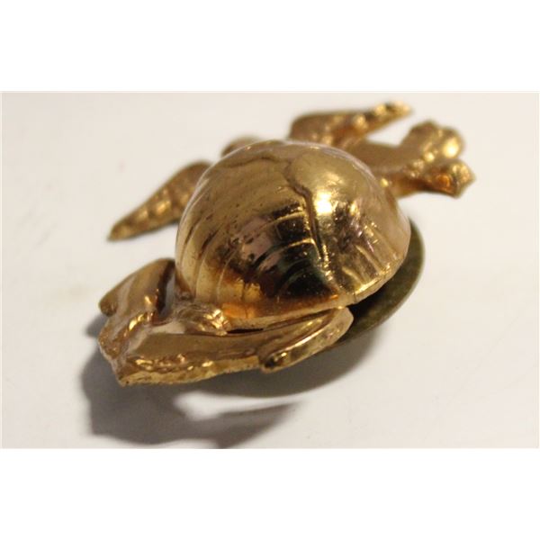 ORIGINAL WWII MARINE CORPS PIN