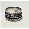Image 1 : 28)  SIZE 7 SPINNER RING,  STAMPED 925.