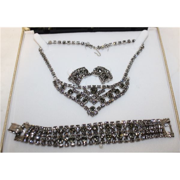 VTG 1950'S NECKLACE, BRACELET & EARRINGS