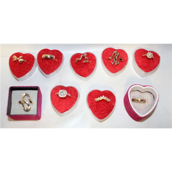 LOT OF 9 ESTATE RINGS