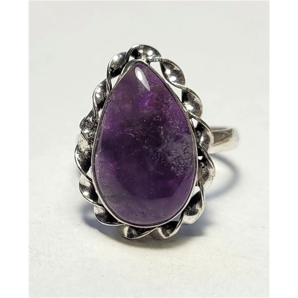 29)  NATURAL PEAR SHAPED AMETHYST, SIZE 9