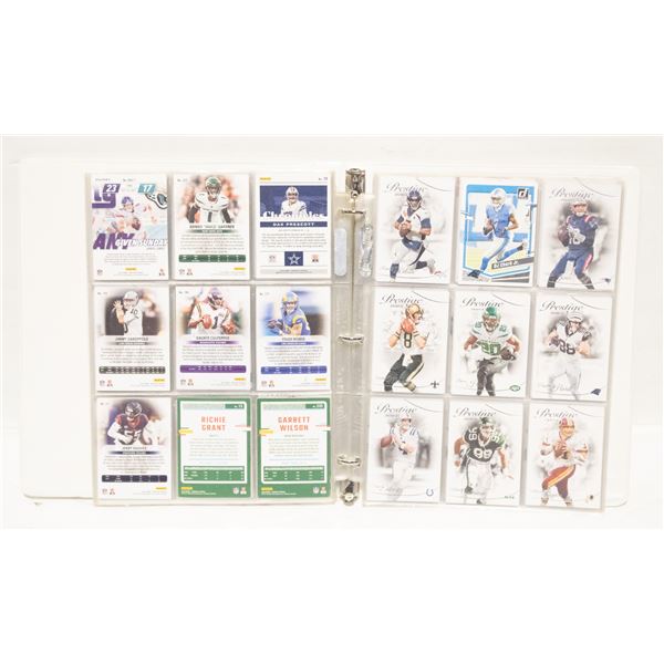 BINDER OF HOCKEY CARDS