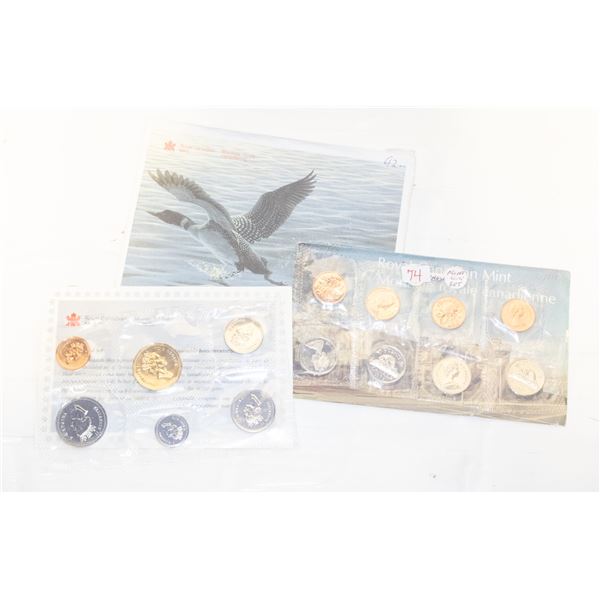 1992 CANADIAN MINT SET W/ADDITIONAL 1970'S PENNIES