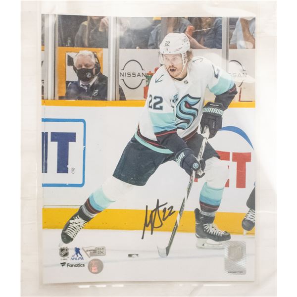 SIGNED NHL SEATTLE KRAKEN PHOTO WIT COA