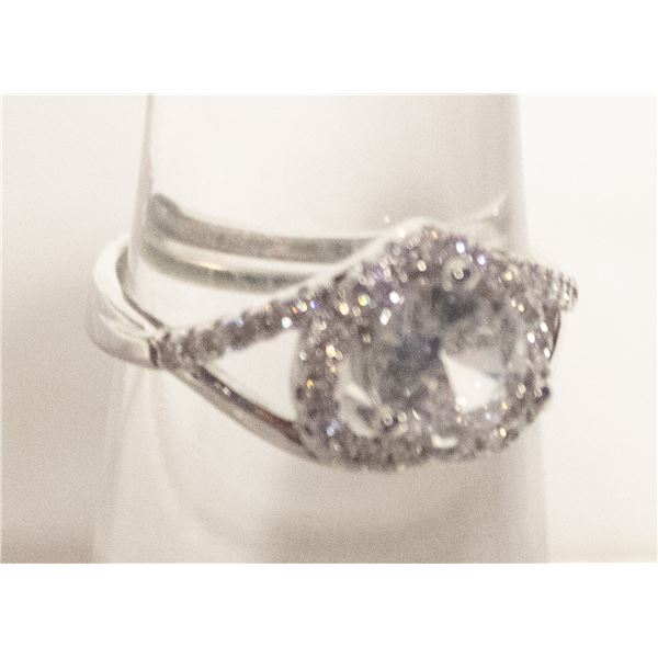 2 CARAT MOSSANITE HEART RING SIZE 6