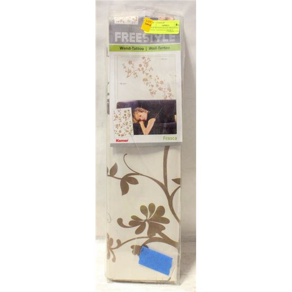 NEW WITH PACKAGE FREESTYLE WALL-TATTOO FLOWERLY