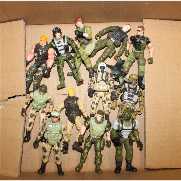 4 CHAPMEI & 8 UNMARKED 3.5" ACTION FIGURE LOT