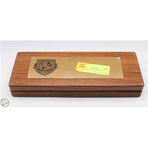 VINTAGE ALBERTA DESK ORGANIZATION SET