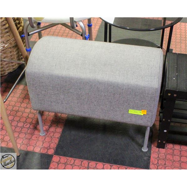 GREY OTTOMAN 19" HIGH