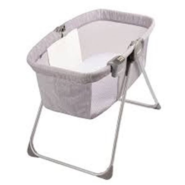 BRAND NEW EVENFLO LOFT PORTABLE BASSINET GREY