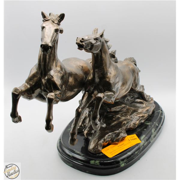 HORSE SCULPTURE REARING HORSES