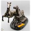 Image 1 : HORSE SCULPTURE REARING HORSES