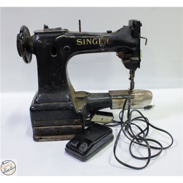 ANTIQUE SINGER SEWING MACHINE (LEATHER MACHINE)