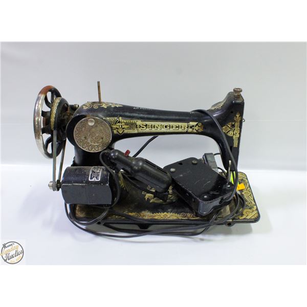ANTIQUE SINGER SEWING MACHINE