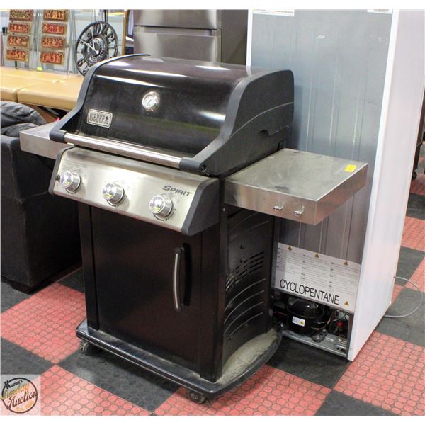 WEBER SPIRIT BBQ GRILL WITH COVER MODEL 51014