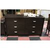 Image 1 : DEFEHR DRESSER 6 DRAWER MADE IN CANADA