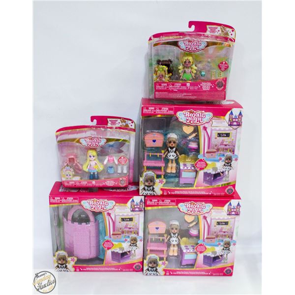 NEW IN BOX 5 ROYAL HIGH ITEMS