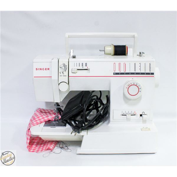 SINGER SEWING MACHINE MODEL 9015