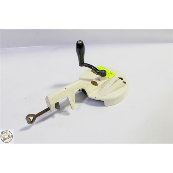 VINTAGE PE DE NETHERLANDS CAST IRON BEAN SLICER