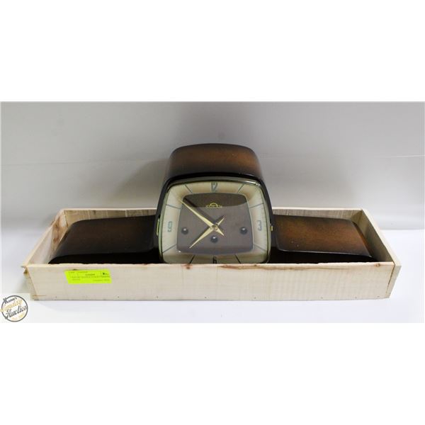 "SOLAR" MANTLE CLOCK CHIMING (FRANZ