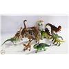 Image 1 : SCHLEICH AND SAFARI DINOSAUR FIGURES - LOT OF 14