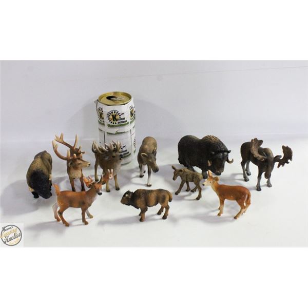 SCHLEICH NORTH AMERICAN WILDLIFE FIGURES - LOT OF
