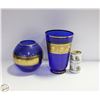 Image 1 : VINTAGE BLUE AND GOLD VASES