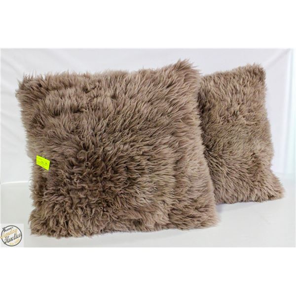 AUSTRALIAN SHEEPSKIN LARGE THROW PILLOW – ESTATE
