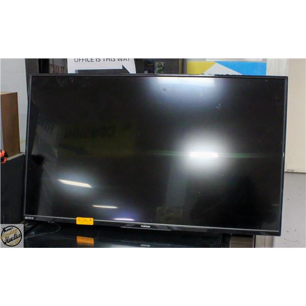 TOSHIBA 43" FLAT SCREEN TV MODEL 43L621U