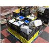 Image 1 : PALLET OF ELECTRICAL COVER PLATES CIRCUIT BREAKER