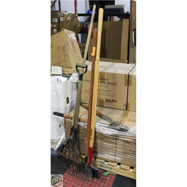 LOT OF VARIOUS YARD TOOLS