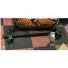 Image 1 : 2 ROOF RACKS 50" LONG
